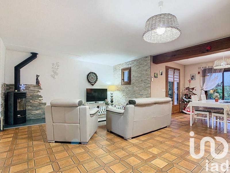 Maison - 181 m² - 8 pièces