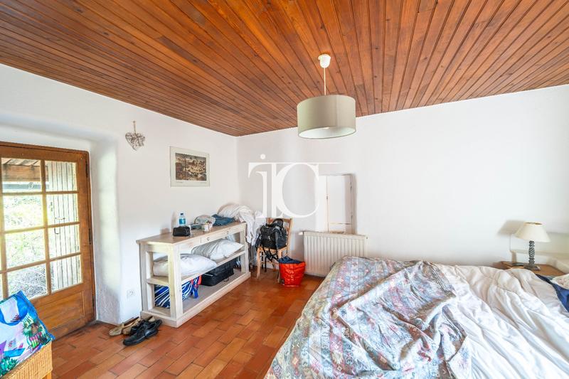 Maison - 204 m² - 8 pièces