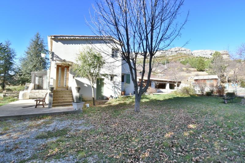 Maison de campagne - 210 m² - 8 pièces