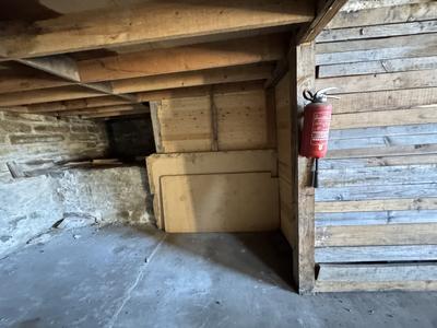 Parking / Garage - 208 m²