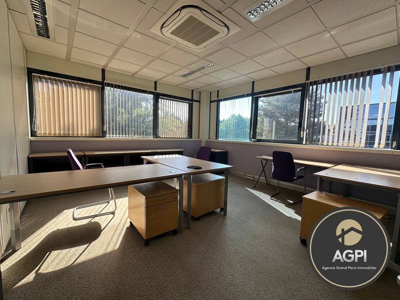 Bureau - 234 m²