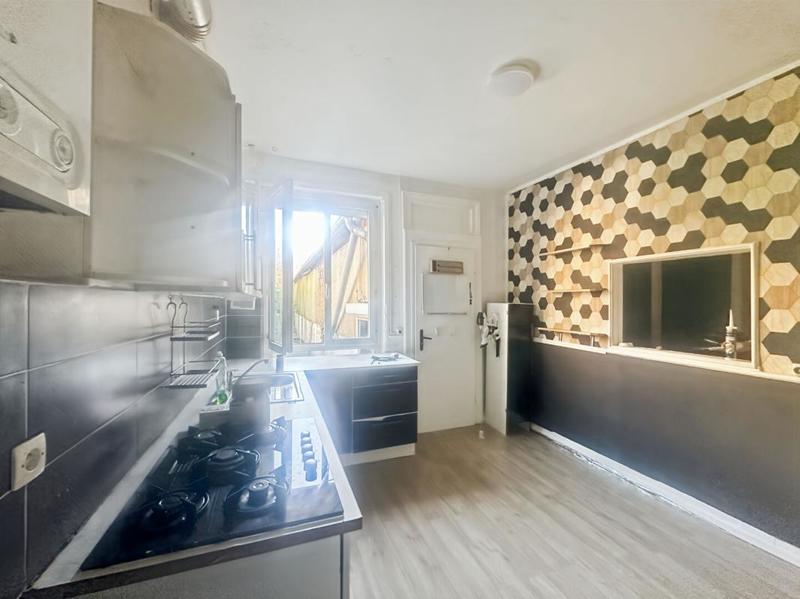 Maison - 110 m² - 6 pièces