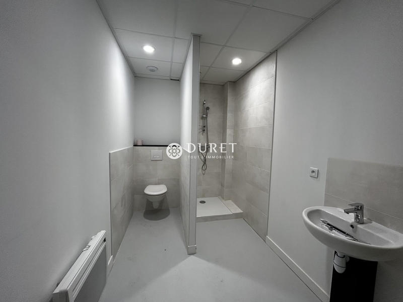 Local d'activités - 290 m²