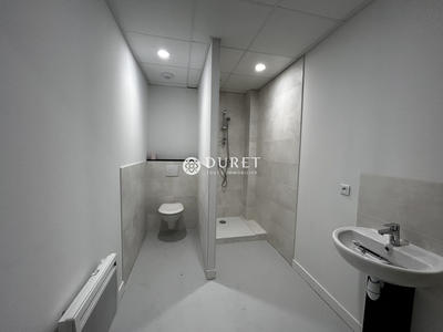 Local d'activités - 290 m²