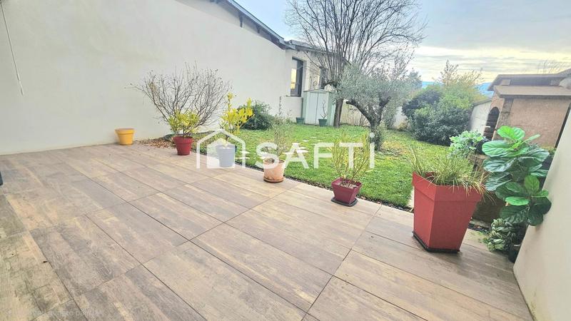 Maison - 184 m² - 10 pièces