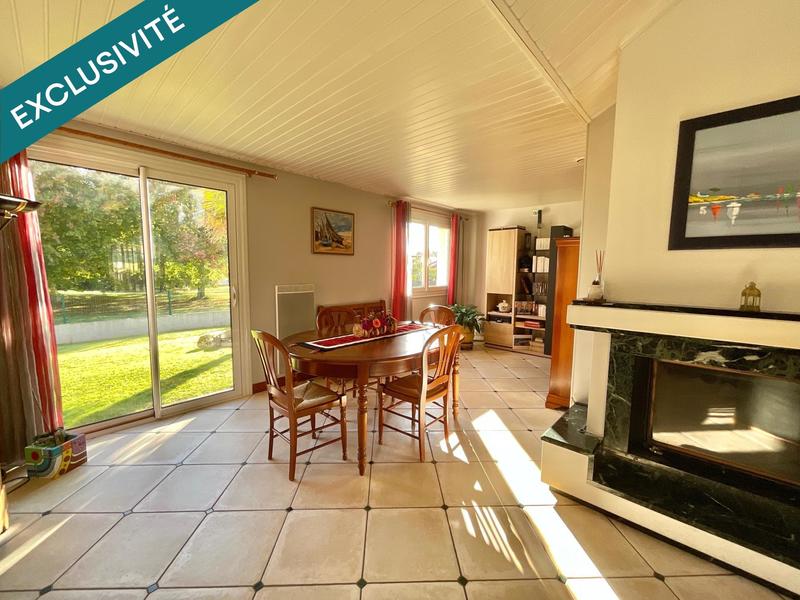 Maison - 121 m² - 6 pièces