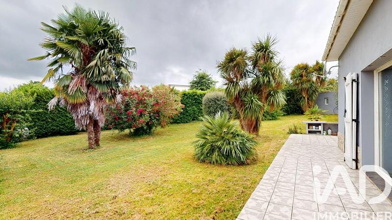 Maison - 205 m² - 8 pièces