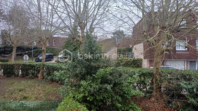 Maison - 94 m² - 5 pièces