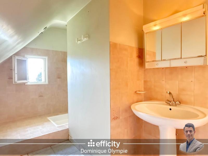 Maison - 111 m² - 5 pièces