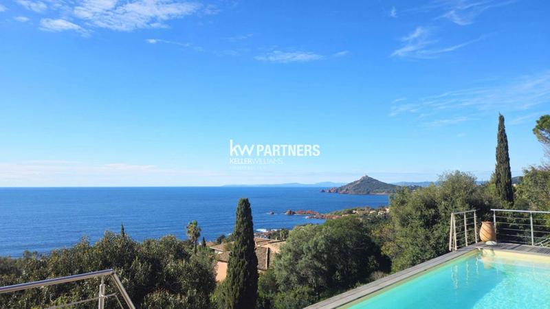 Propriété - 215 m² - 7 pièces