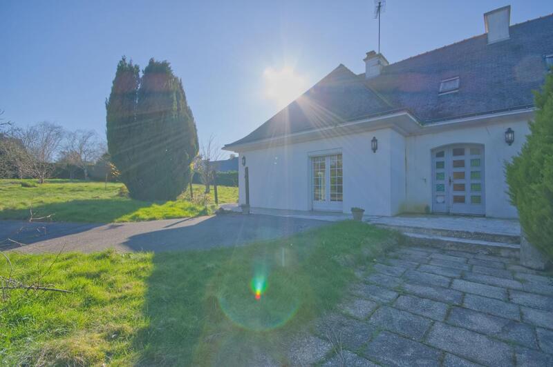 Maison - 143 m² - 5 pièces