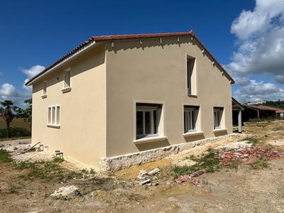 Maison de campagne - 200 m² - 2 pièces