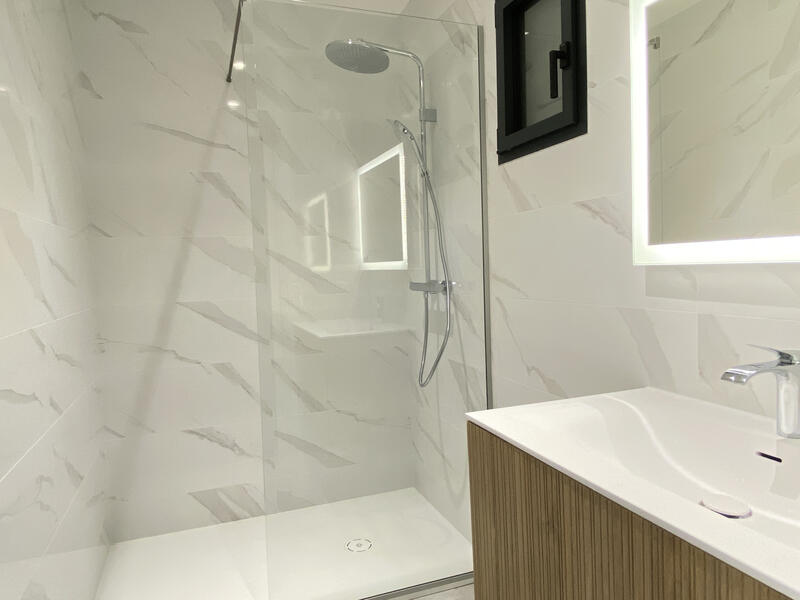 Appartement - 98 m² - 4 pièces