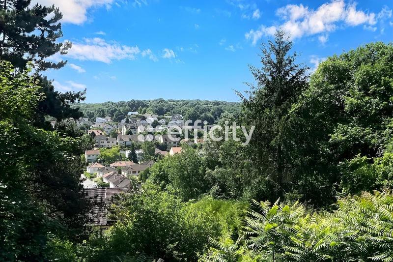 Villa - 220 m² - 8 pièces