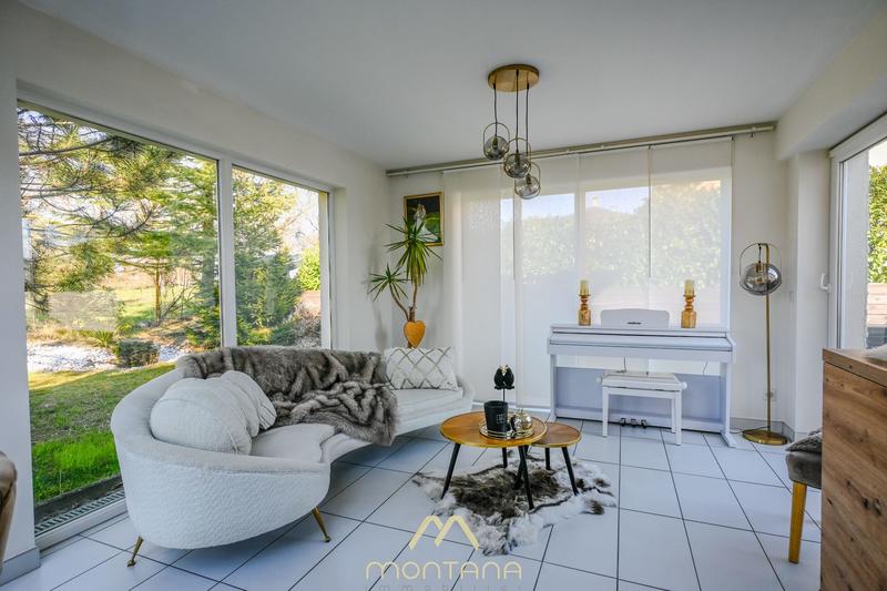 Maison - 260 m² - 5 pièces