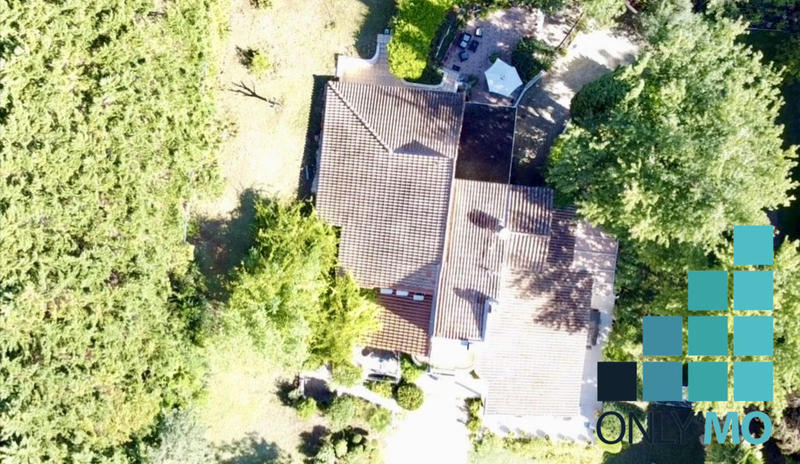 Villa - 330 m² - 6 pièces