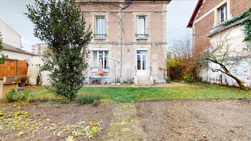 Maison - 150 m² - 6 pièces