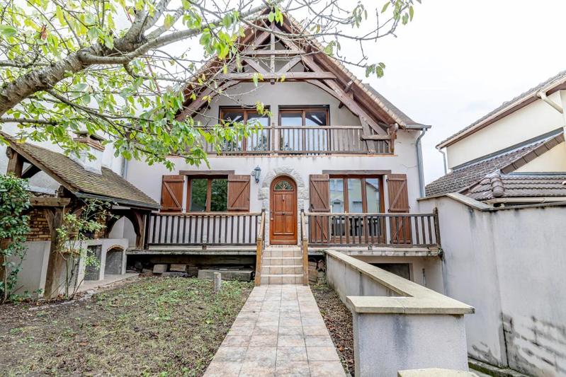 Maison - 132 m² - 6 pièces