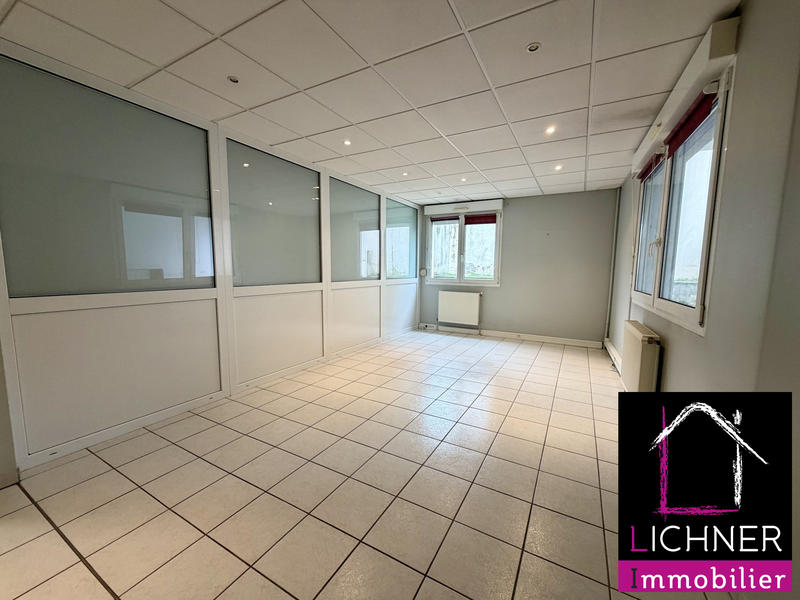 Local commercial - 73 m² - 3 pièces