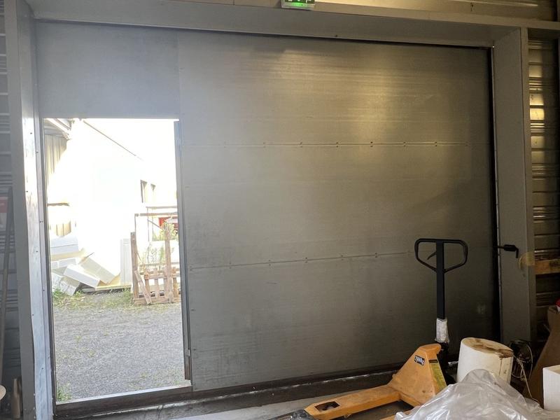 Local d'activités - 563 m² - 13 pièces