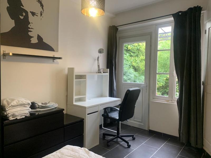 Chambre - 11 m² - 1 pièce