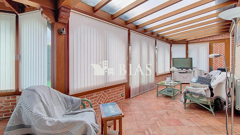 Viager - Maison traditionnelle - 145 m² - 6 pièces