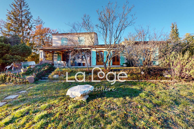 Maison - 190 m² - 5 pièces