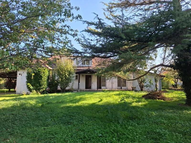 Maison - 196 m² - 6 pièces