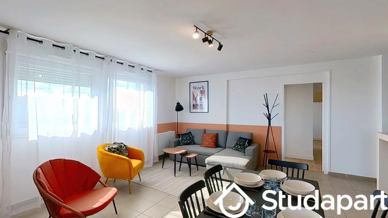 Chambre - 13 m² - 1 pièce