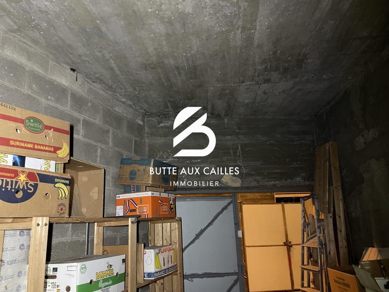 Parking / Garage - 16 m²