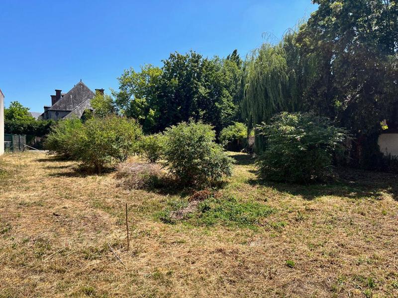 Terrain constructible - 686 m²