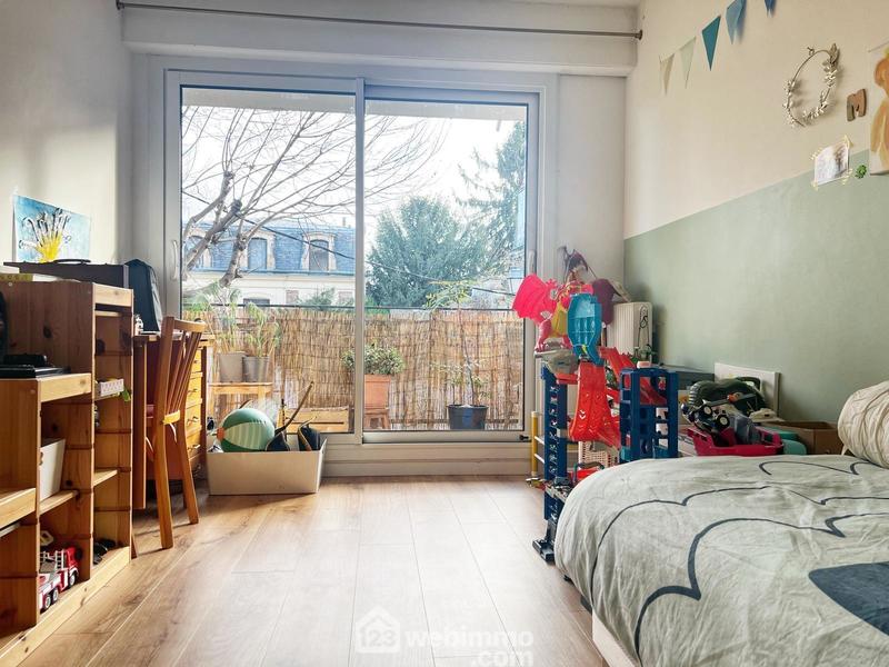 Appartement - 92 m² - 4 pièces