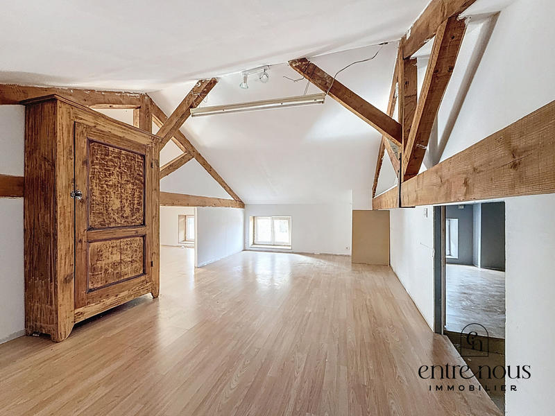 Immeuble - 153 m² - 5 pièces