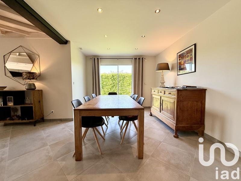 Maison - 250 m² - 10 pièces