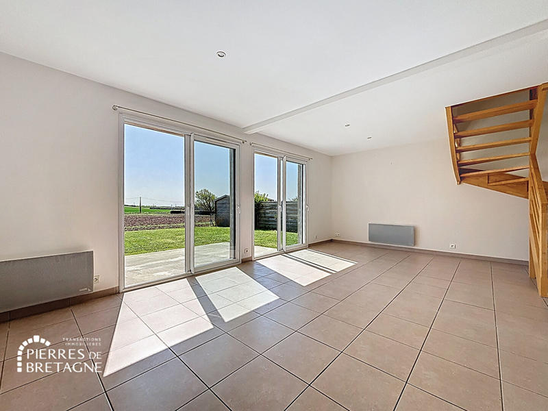 Maison - 90 m² - 5 pièces