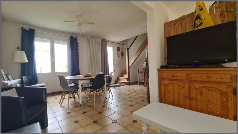 Maison - 95 m² - 8 pièces