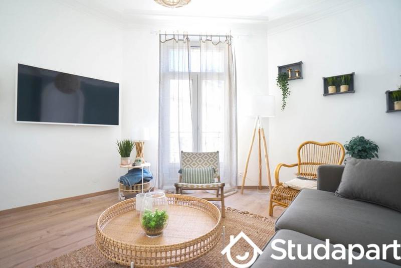 Chambre - 9 m² - 1 pièce