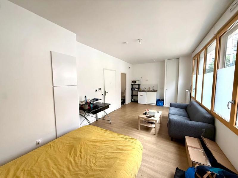 Studio - 30 m² - 1 pièce