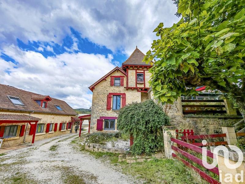 Maison - 400 m² - 17 pièces