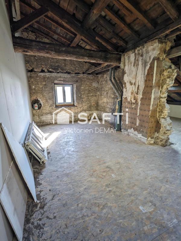 Appartement - 150 m² - 1 pièce