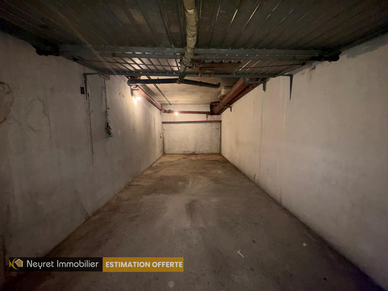 Parking / Garage - 20 m²