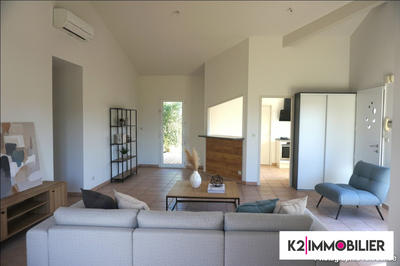 Maison - 104 m² - 5 pièces