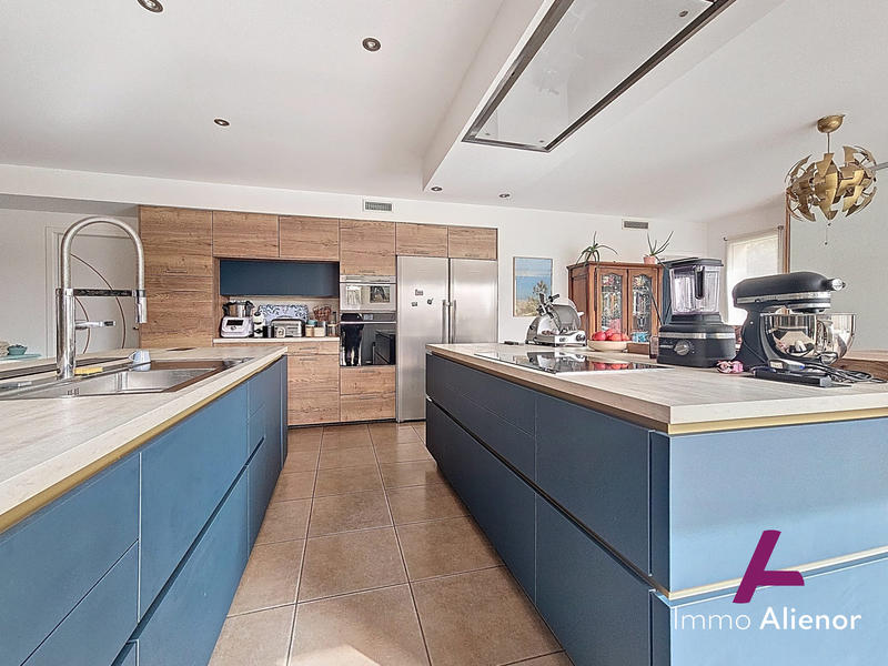 Maison - 135 m² - 6 pièces