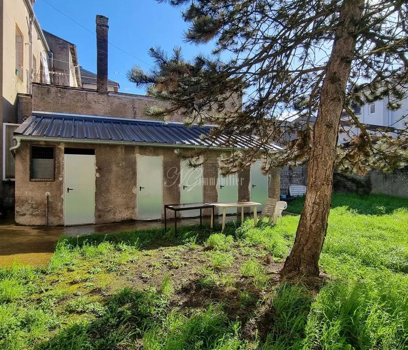 Immeuble - 259 m² - 11 pièces