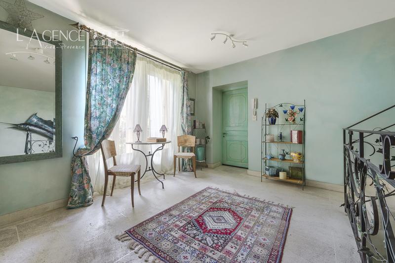 Maison - 291 m² - 6 pièces