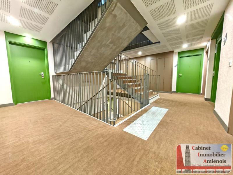 Studio - 30 m² - 1 pièce