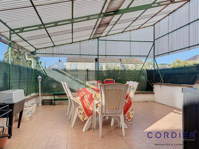 Appartement - 111 m² - 4 pièces