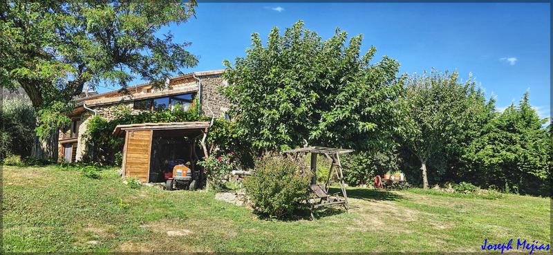 Maison - 332 m² - 11 pièces