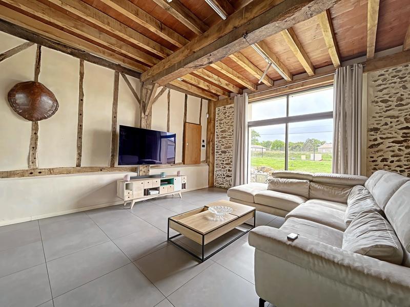 Maison d'architecte - 228 m² - 8 pièces