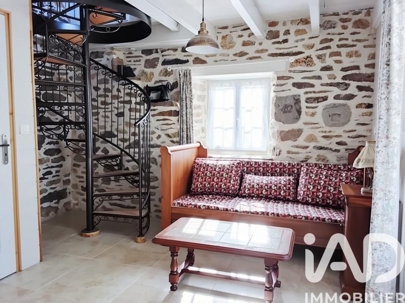 Maison - 90 m² - 5 pièces